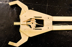 Wooden mechanical claw